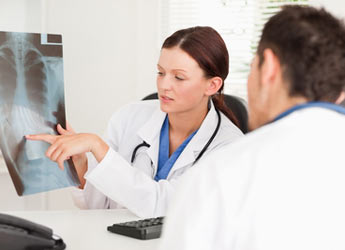 Radiografía de columna cervical, dorsal y lumbar en Clínica Dr. Mario Gallegos